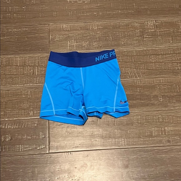 Nike pro 3 inch inseam spandex shorts - Picture 4 of 5